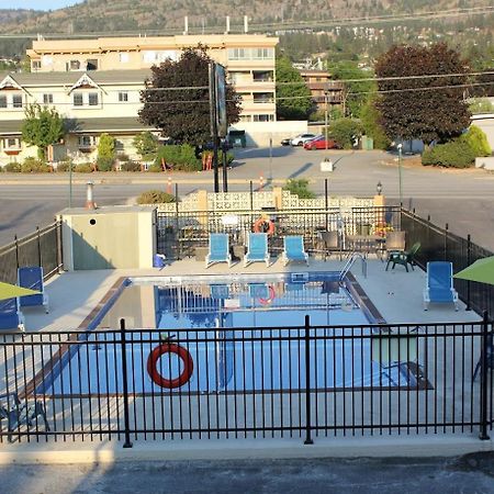 Flamingo Motel Penticton Kültér fotó