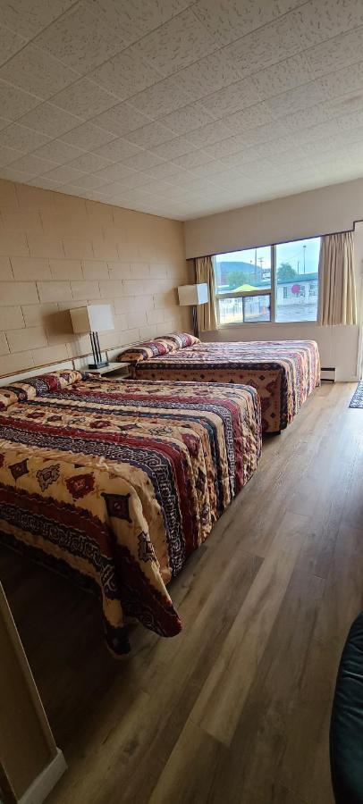 Flamingo Motel Penticton Kültér fotó
