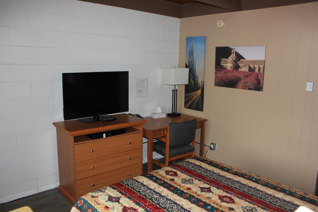 Flamingo Motel Penticton Kültér fotó