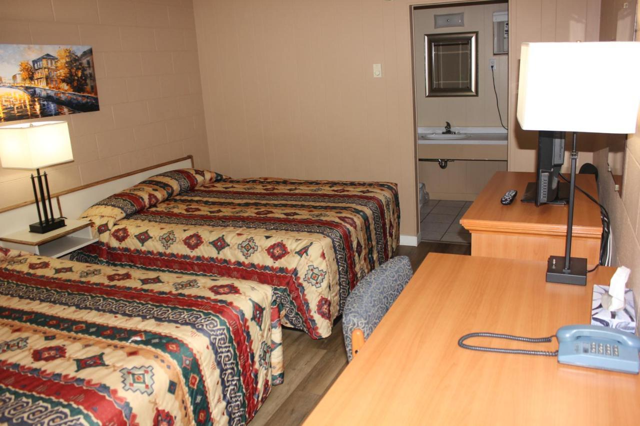 Flamingo Motel Penticton Kültér fotó