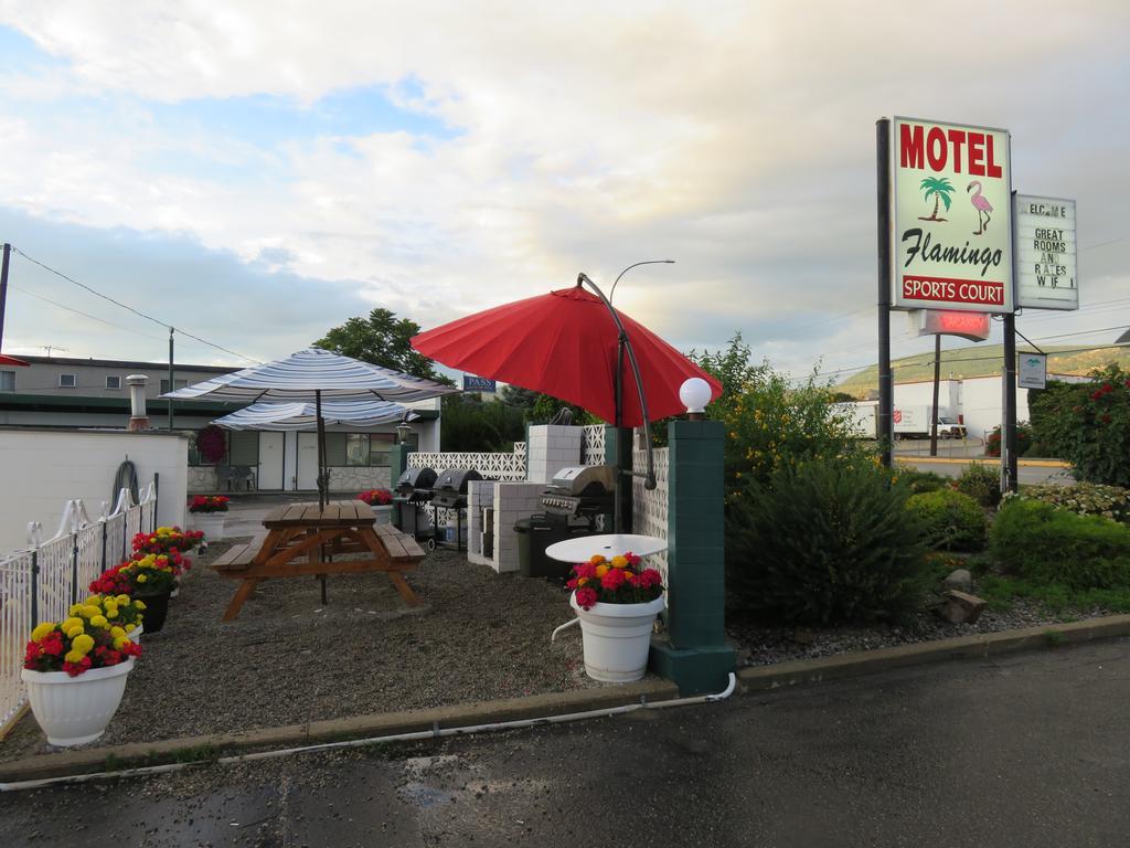 Flamingo Motel Penticton Kültér fotó