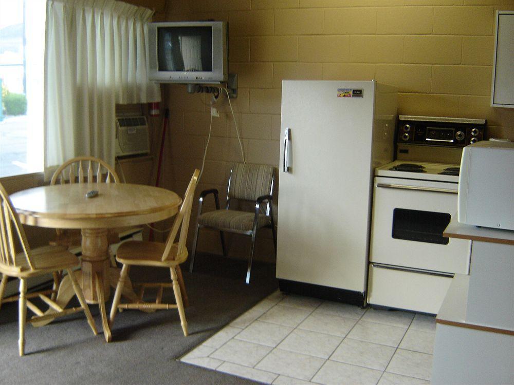 Flamingo Motel Penticton Kültér fotó