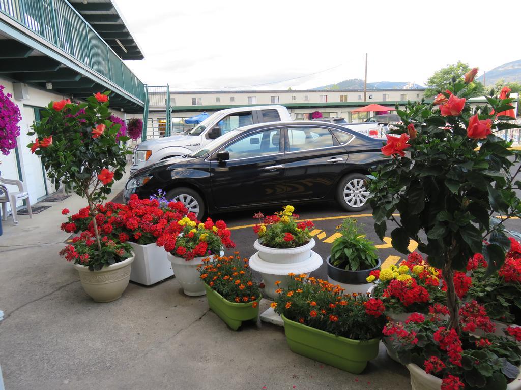 Flamingo Motel Penticton Kültér fotó