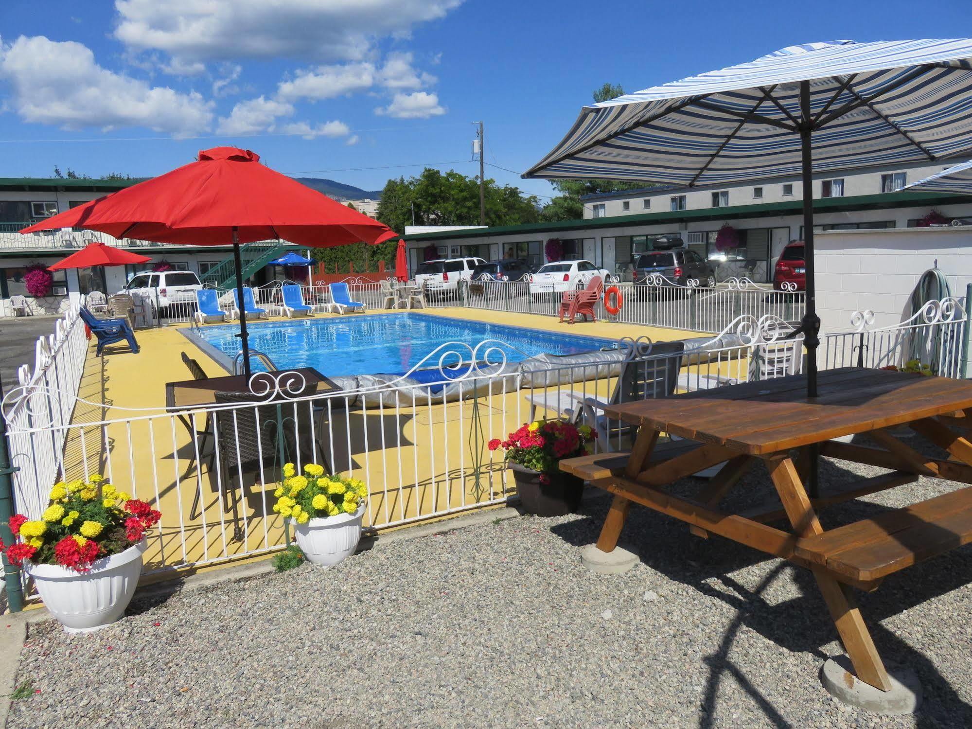 Flamingo Motel Penticton Kültér fotó