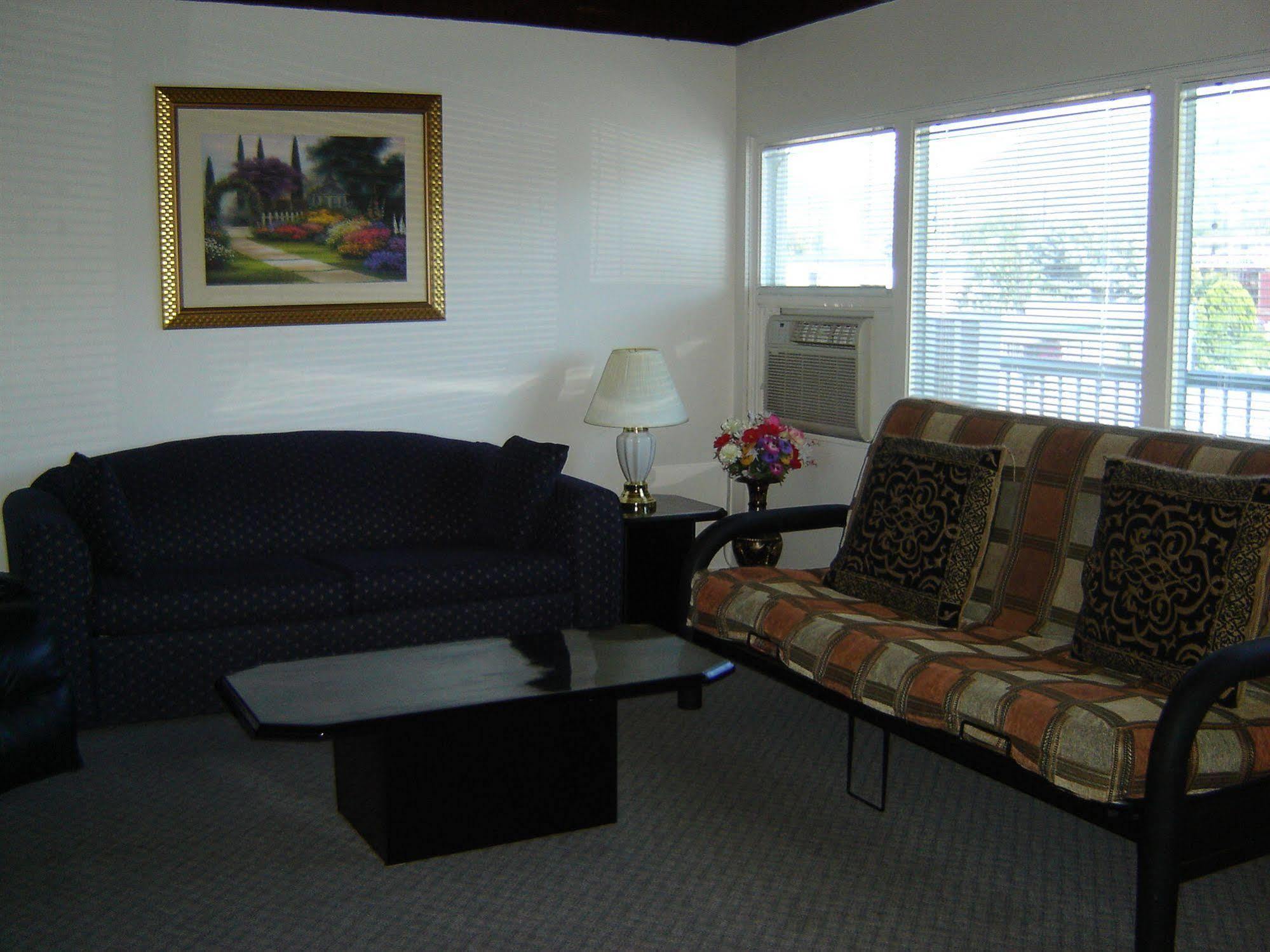Flamingo Motel Penticton Kültér fotó