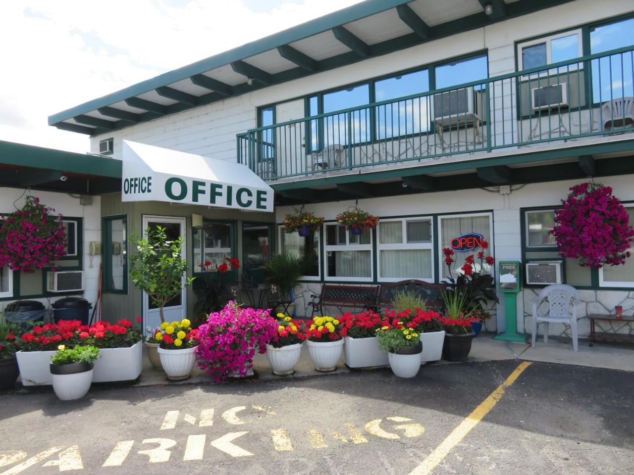 Flamingo Motel Penticton Kültér fotó